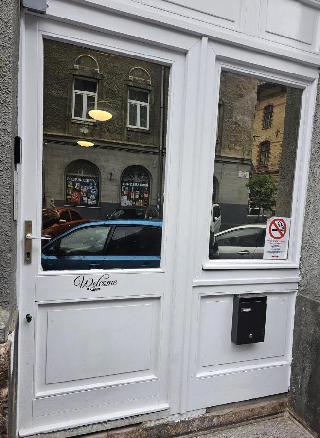 Hotel 7Dab 8 Contactless Self Check-In Budapest Exterior foto